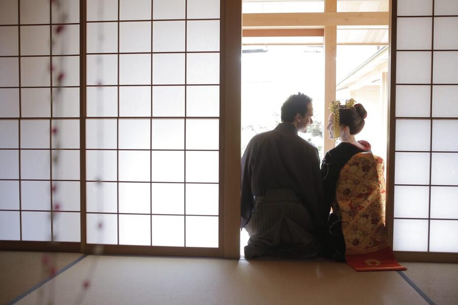 Kyoto kiyomizu Temple : Maiko and Samurai Couple Photoshoot - Choosing the Japanese room, tea room, garden, or gold screen
