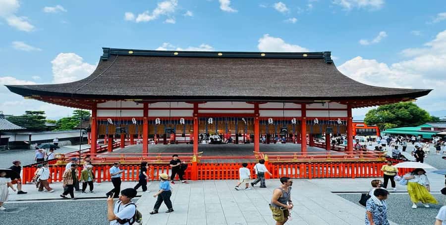 Kyoto:Private Tour/Luxury Vehicle with Guide & photographer - Key points to know before booking