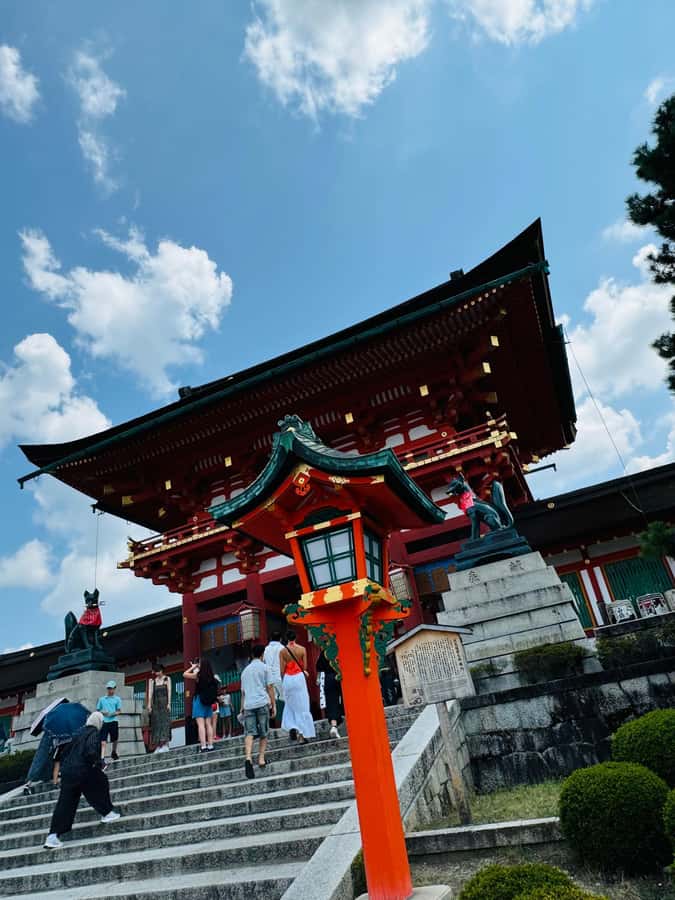 Kyoto:Private Tour/Luxury Vehicle with Guide & photographer - Handling Kyoto’s heat, walking, and changing pace