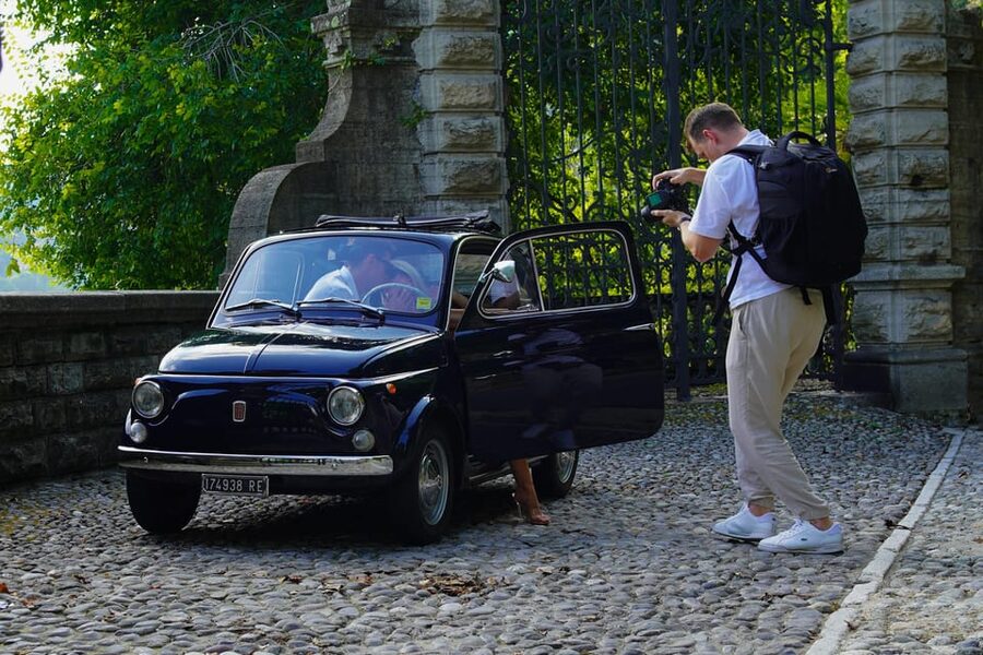 Lake Como: 2hr Photo Tour in a Classic Fiat 500 - A possible Villa Olmo garden bonus