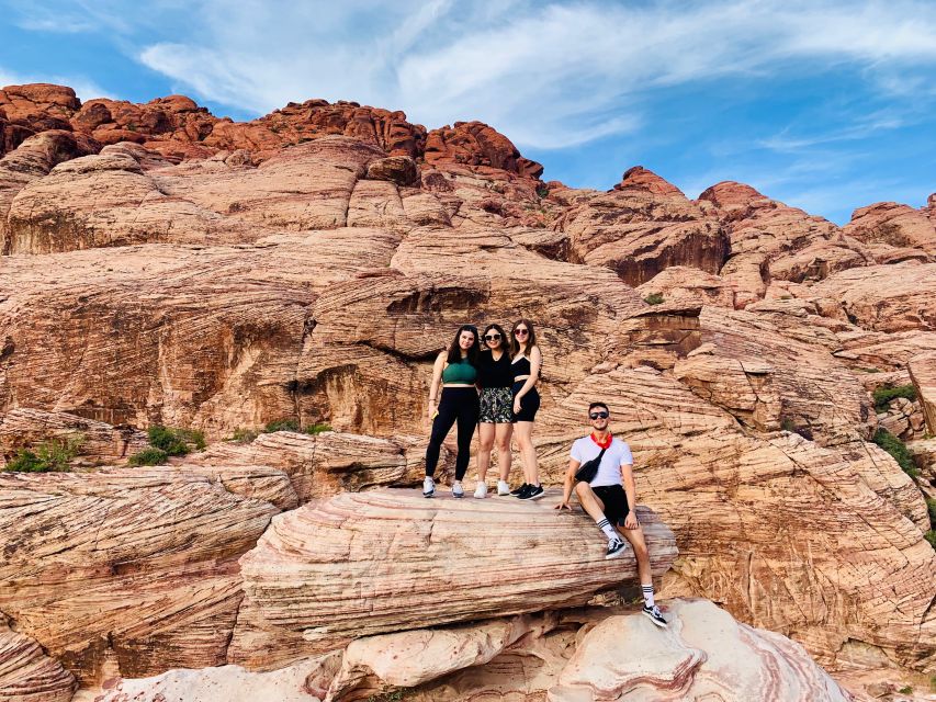 Las Vegas: Sunset Hike and Photography Tour Near Red Rock - What the $149 price covers