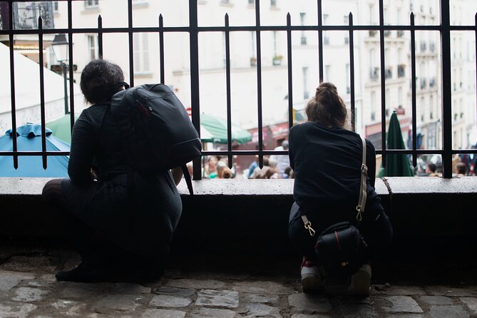 Learn the art of street photography in the heart of Montmartre! - Using a phone, compact camera, or advanced kit