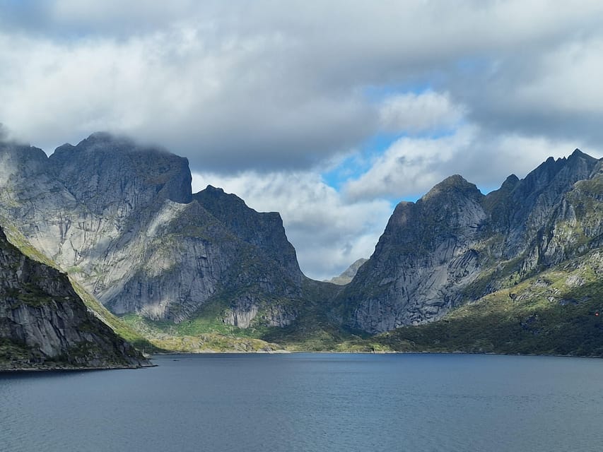 Lofoten: Reine, Hamnøy, and Skariskøya Photo Tour - Hamnøy and the Red Fishing Houses