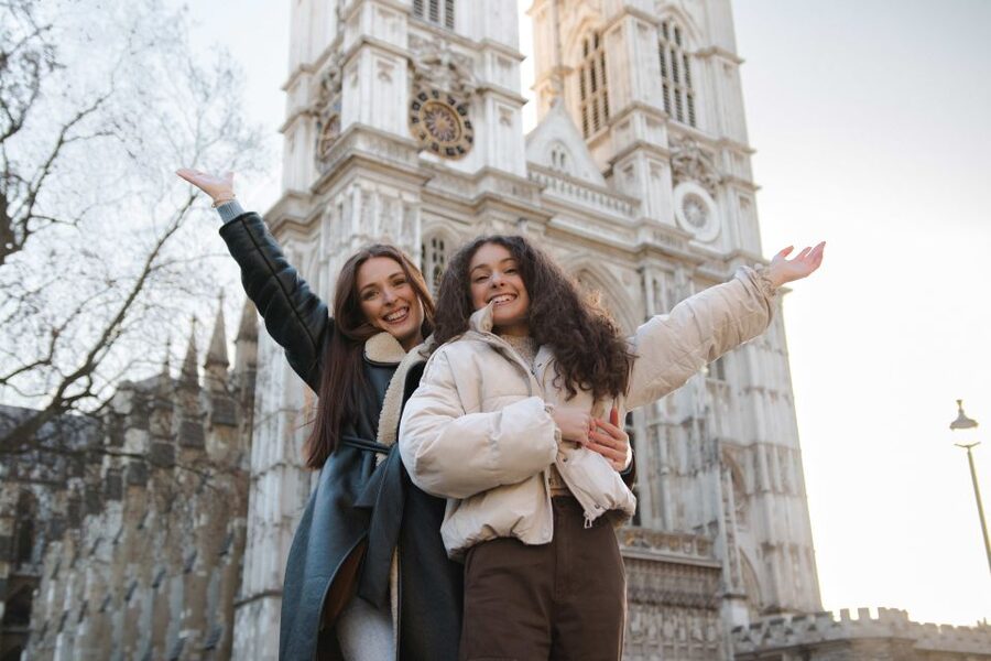 London: Private Landmark Tour with Professional Photographer - Booking, cancellation, and practical planning