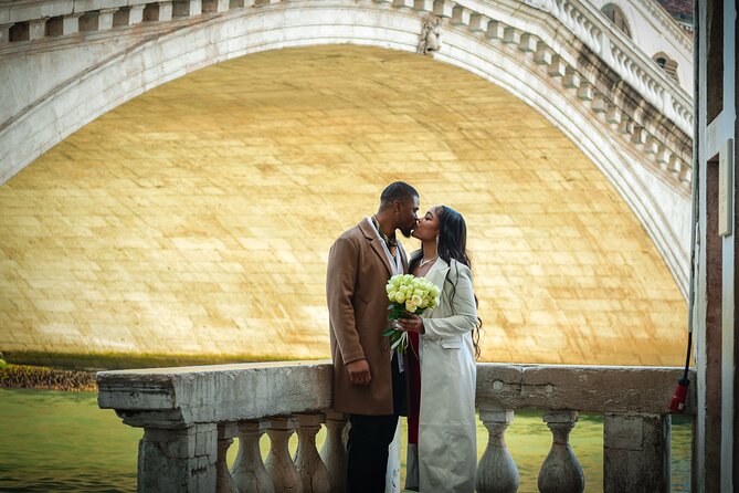 Luxurious Photoshoot in Venice - The lanes near Campo Santa Maria Formosa