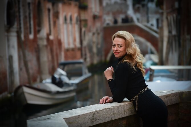 Luxurious Photoshoot in Venice - Best timing, clothing, and group size