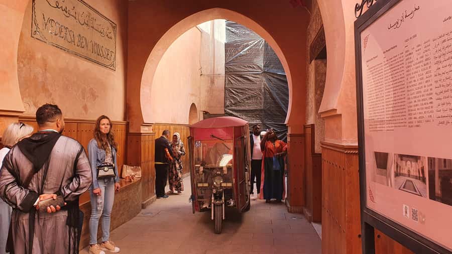 Marrakech Tuk-Tuk Tour with Photography Museum+Secret Garden - One quiet hour at Le Jardin Secret