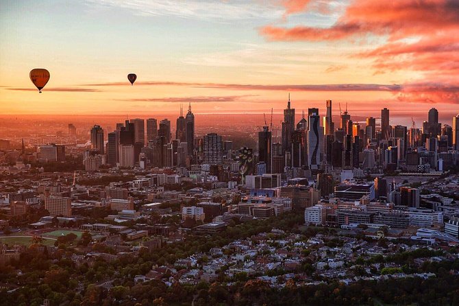 Melbourne Sunrise Hot Air Balloon Ride with GoPro Photos - Meeting before sunrise at Pullman Melbourne on the Park