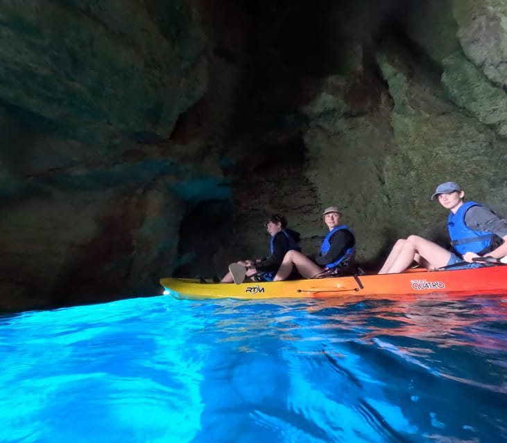 MENORCA: Kayak cave route + photo session. - What the guides add to the trip