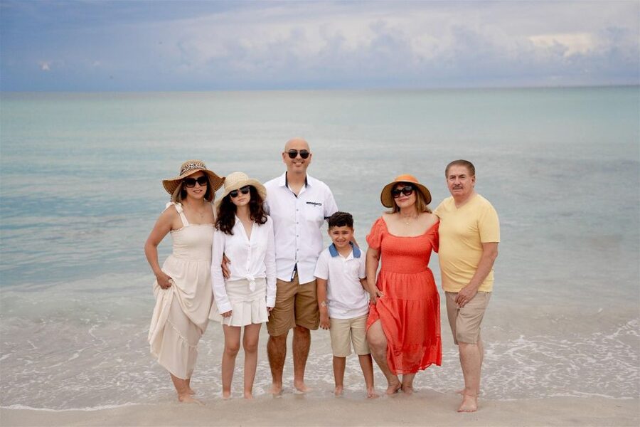 Miami Beach Professional Photoshoot - Meeting at Smith and Wollensky in South Pointe Park