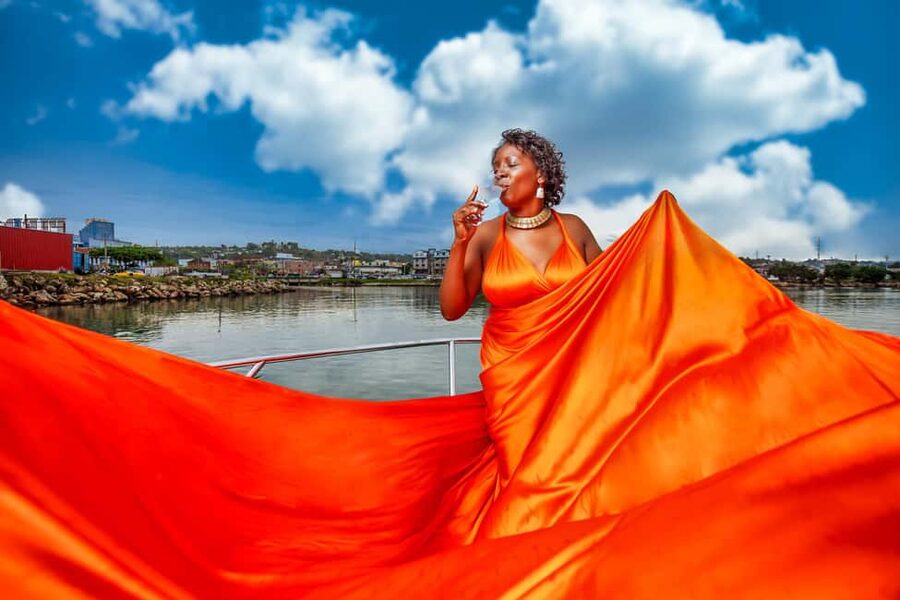 Montego Bay: Flying Dress Photoshoot in Montego Bay Jamaica - What solo guests, couples, and groups receive