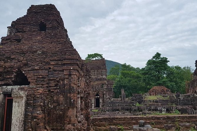 MY SON SUNRISE TOUR to avoid Crowds, Take Nice Photos from HOI AN or DANANG CITY - Walking among the surviving Cham temples