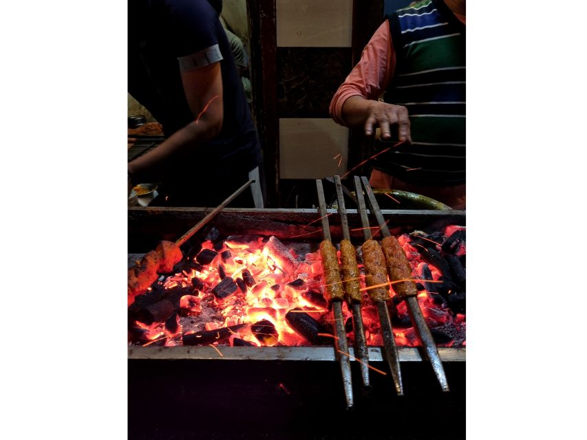 New Delhi: Guided Night Photography & Heritage Tour of Delhi - Key Things to Know Before You Go
