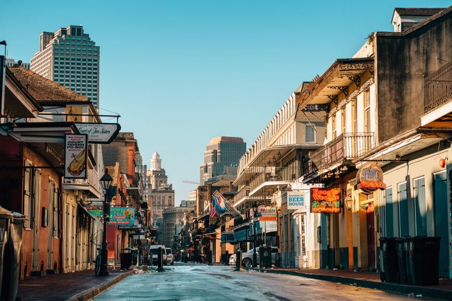 New Orleans: French Quarter Photo Shoot and Walking Tour - Practical planning for heat, weather, and clothing