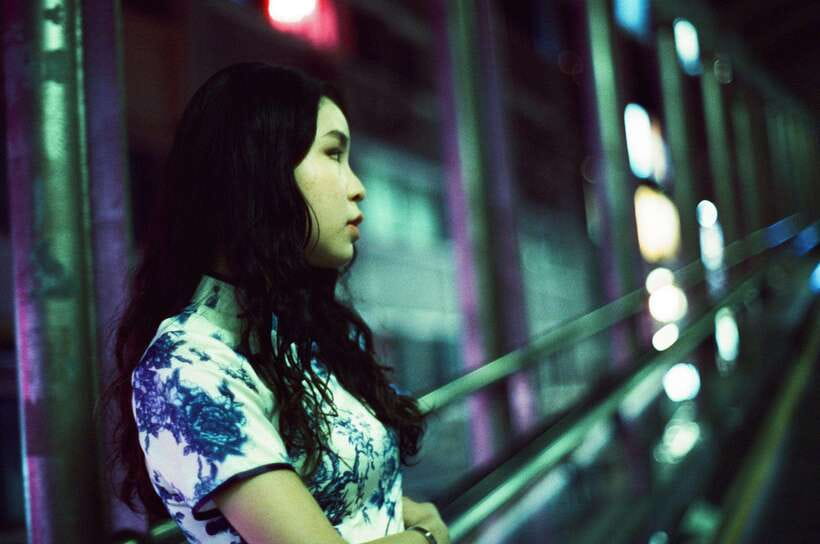 Night Photoshoot in Hong Kong: Cinematic, Moody, Personal - Why Hong Kong night photography works so well