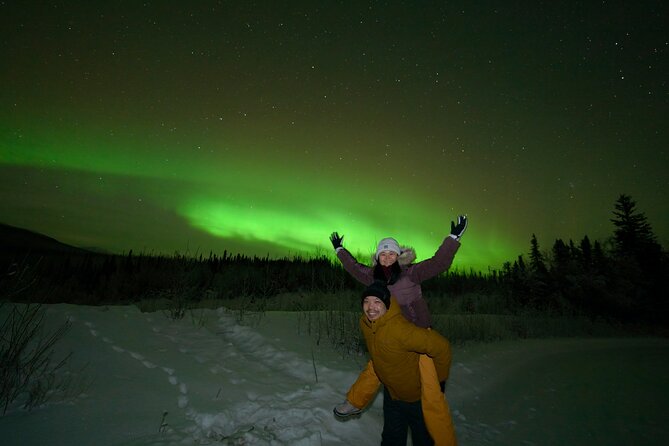 Northern Lights Aurora Tour with FREE Photography - From an 8:00 pm pickup to the first dark-sky stop