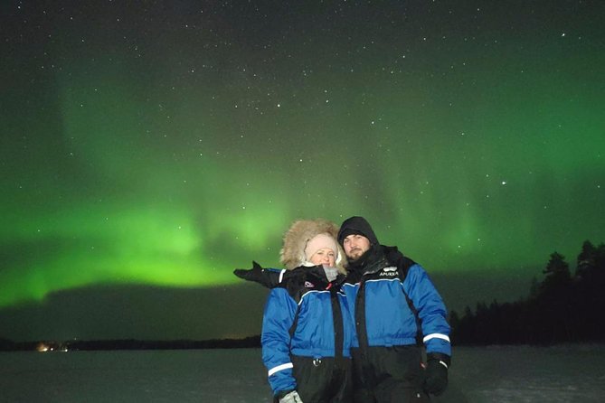 Northern lights hunting photo tour with bbq; small groups - Hunting the aurora at a second location