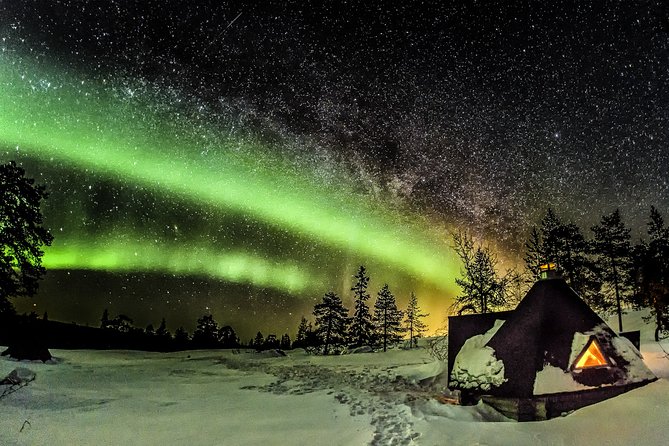 Northern Lights Photography Tour from Rovaniemi - Learning to photograph the aurora