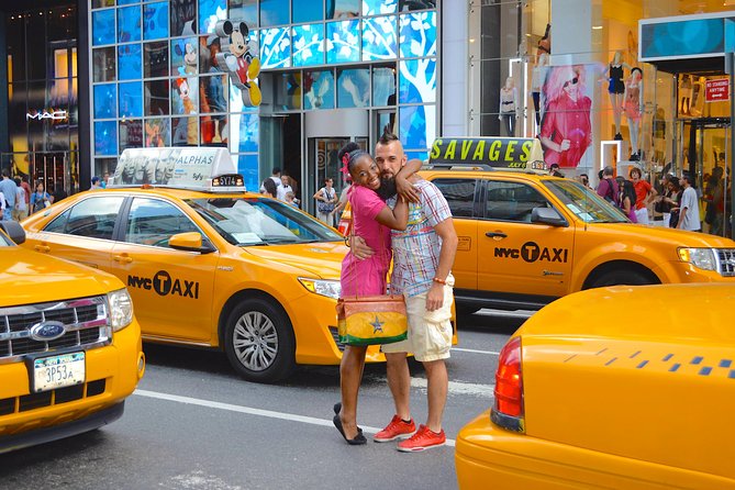 NYC Professional Photoshoot and Walking Tour with Private Guide - The Brooklyn Bridge: the grand finale with a transportation cost