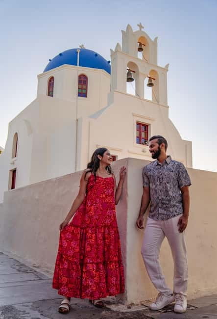 Oia: Couple Photoshoot Seprate Entrance to Blue Dome - Why a private Oia photoshoot can be worth it