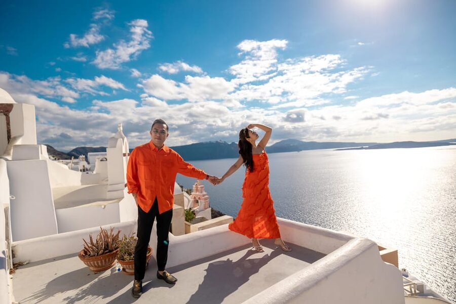 Oia: Couple photoshoot with 30 edited Photos - Is $169 good value for Oia?