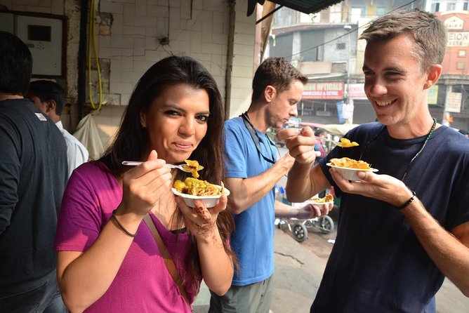Old Delhi Photography & Food Tour with Rickshaw Ride to Masterji Kee Haveli - Why this Old Delhi tour works