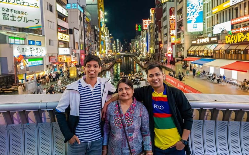 Osaka: Private Vibrant Nighttime Photoshoot (Dotonbori) - Why a Dotonbori photoshoot works so well