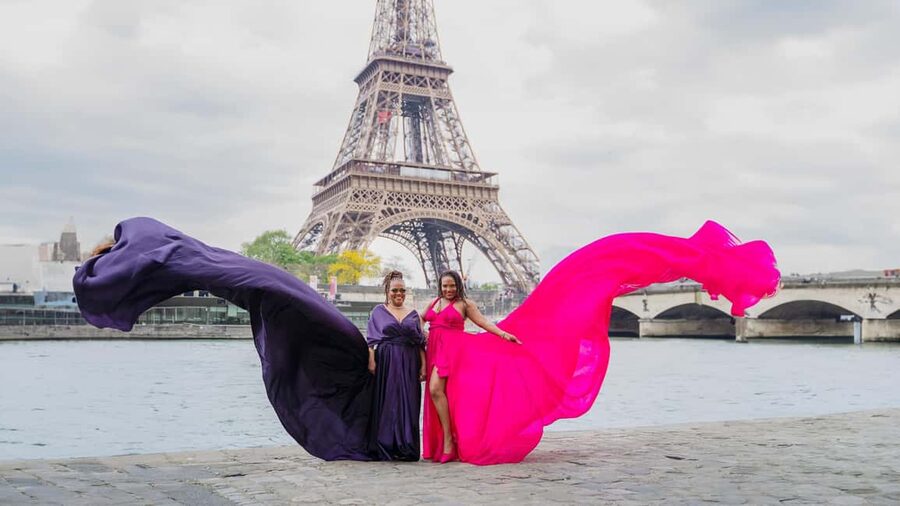 Paris: Eiffel Tower Flying-Dress Photoshoot jonadress - What the photographers add