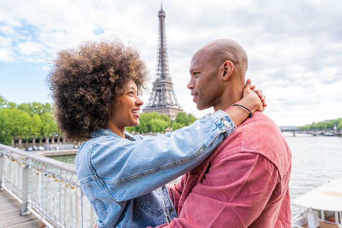 Paris: Eiffel Tower Photo Shoot - Stop one: framing the Eiffel Tower