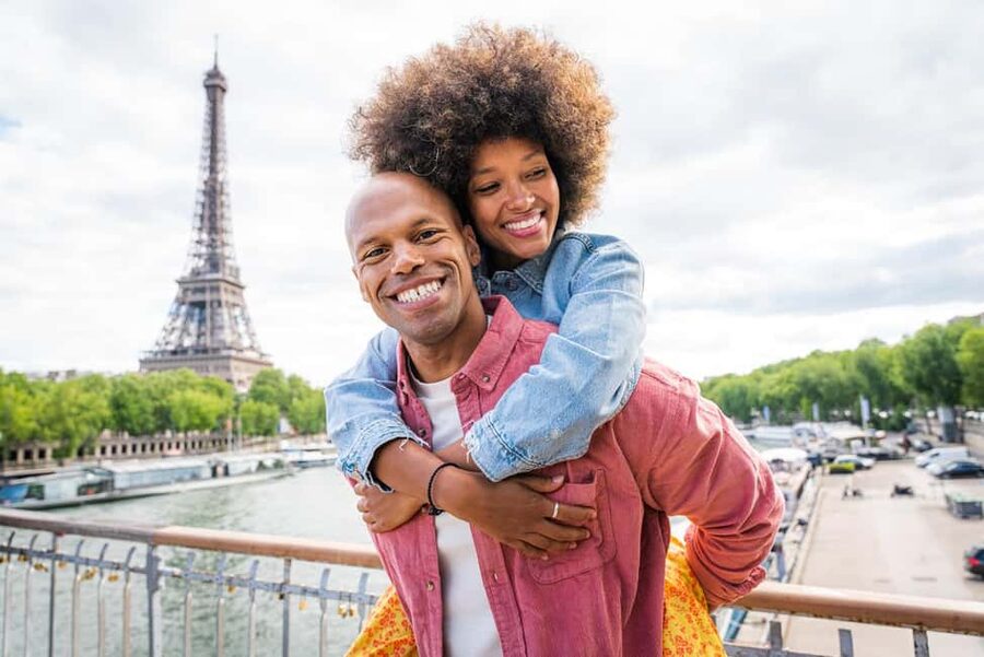 Paris: Eiffel Tower Photoshoot - Key points to know before booking