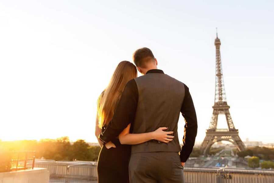 Paris: Eiffel Tower Photoshoot - Should you book the Eiffel Tower photoshoot?