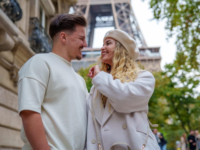 Paris: Eiffel Tower Photoshoot with a Professional - How to get the best result