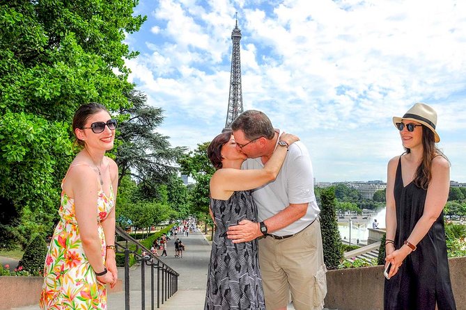 Paris Engagement Proposal Private Walking Tour with Professional Photographer - A proposal that does more than record the question