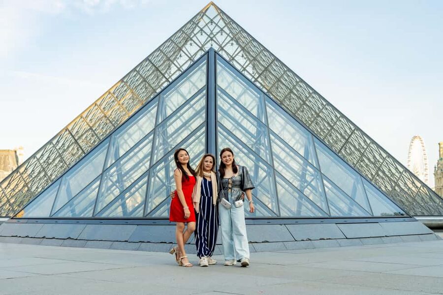 Paris: Louvre Photo Shoot - Key points to know before you book