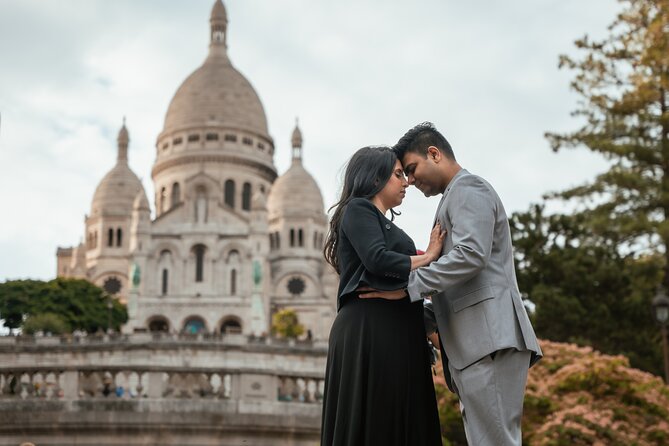 Paris One-Hour Private Photo Shoot - Eiffel Tower: classic Paris with several different backdrops