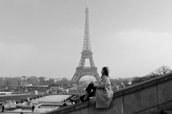 Paris Photo Shoot with Professional Photographer - Palais-Royal and the quieter side of Paris