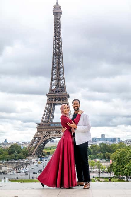 Paris: Photoshoot Around Eiffel Tower with 55 Edited Photos - Key points to know before you book