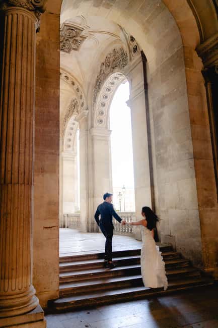Paris: Premium Professional Photo Shoot - The Louvre, Montmartre, and Other Choices