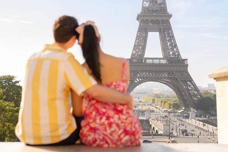 Paris: Private Photoshoot at the Eiffel Tower - Is $41 good value for a private Paris photographer?
