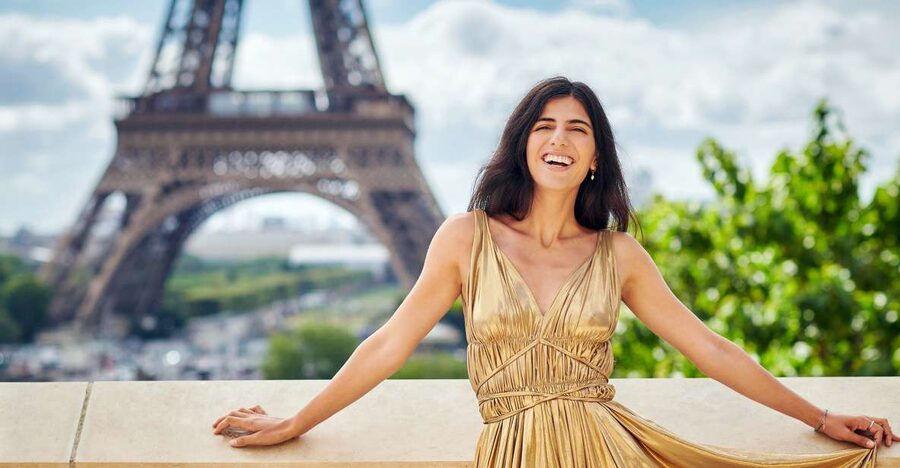 Paris: Private VIP Photoshoot with Experienced Photographer - Meeting Mattia and getting comfortable in front of the camera