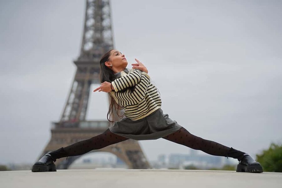Paris: Professional Photoshoot by the Eiffel Tower - What the praise for Islem tells you