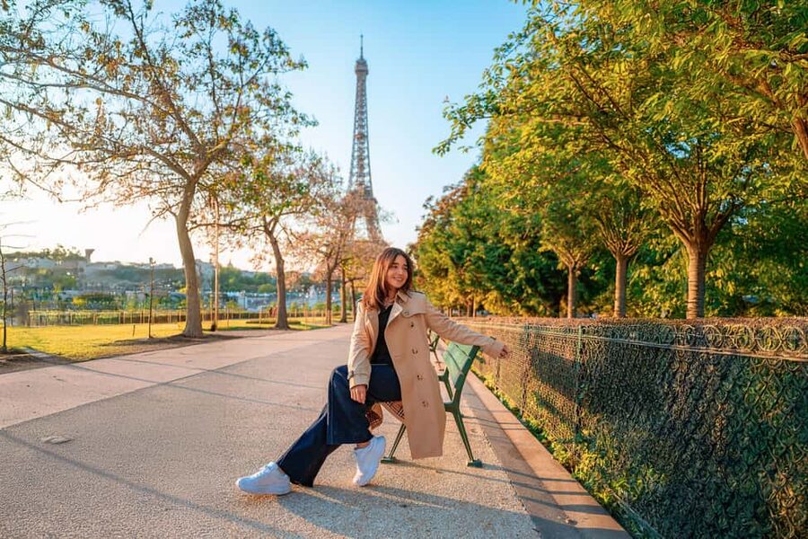 Paris: Professional Photoshoot with the Eiffel Tower - Key points to know before you book