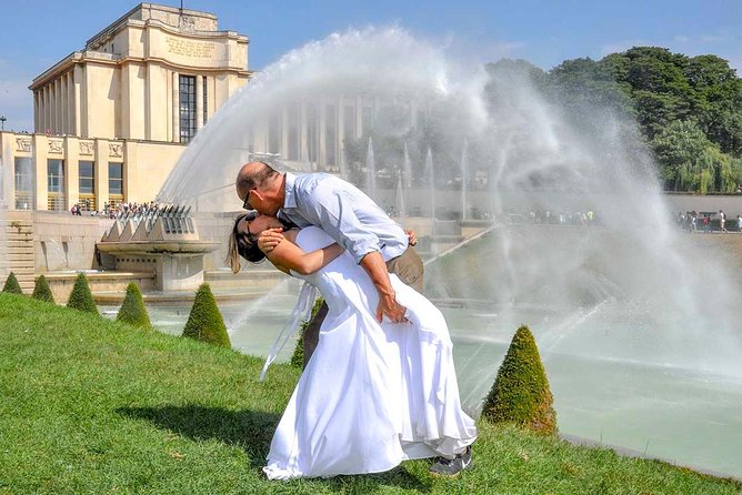Paris Renew Your Wedding Vows Experience with Professional Photographer - Who will enjoy this experience most?