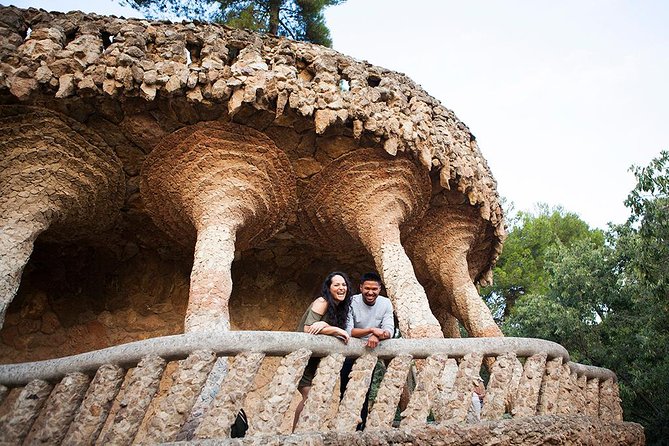Park Guell Private Photoshoot with Skip the Line Ticket - The photographs, editing, and delivery