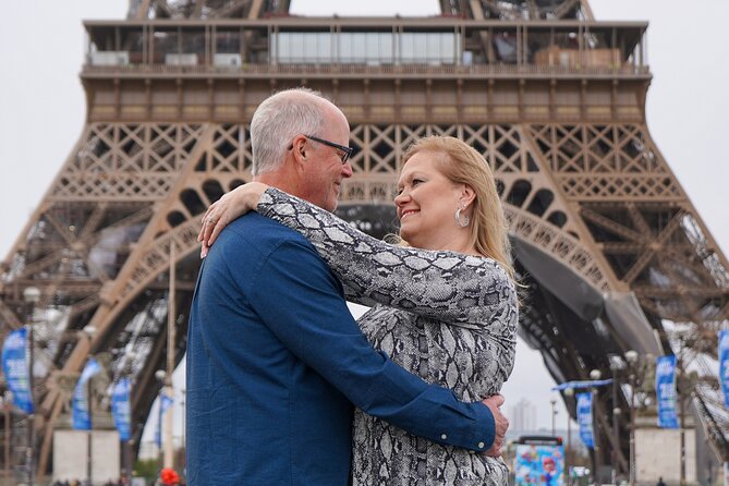 Photo Session in Paris - Photographer at the Eiffel Tower - Why a 40-minute Eiffel Tower shoot works