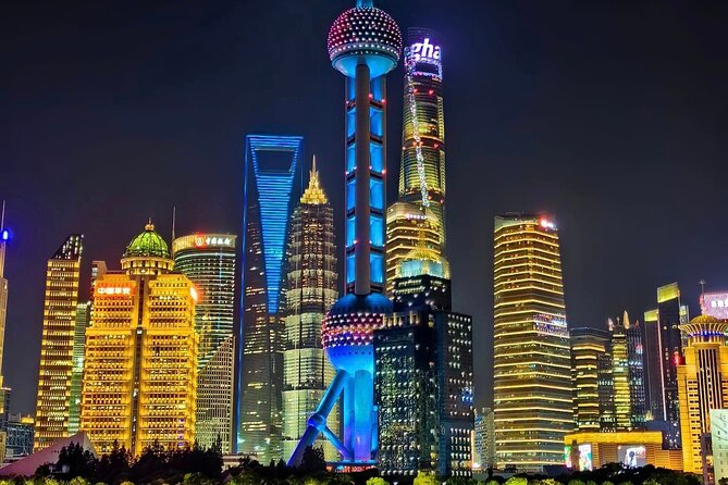 Photo Session on the Famous Shanghai Skyline - A remarkably low price, with a clear catch