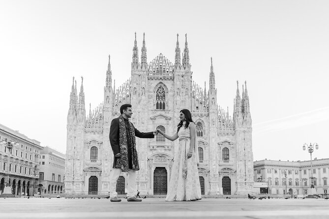 Photography in Unique Places Milan - Duomo di Milano: the grand opening frame