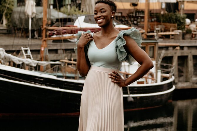 Photoshoot around Copenhagen's Iconic Locations - Starting beside the canal at Nyhavn