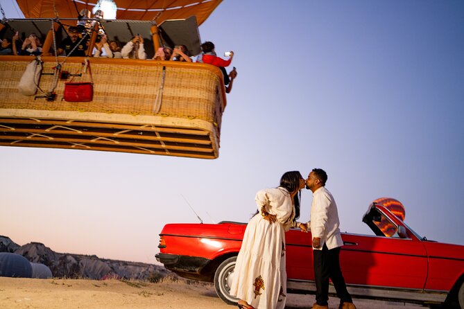 Photoshoot Experience in Cappadocia with Flying Dress - Working with Metin