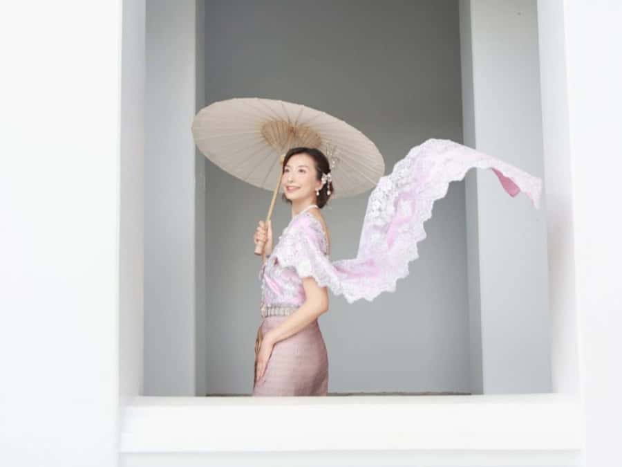 Photoshoot in Thai Costume - Who will enjoy this most?
